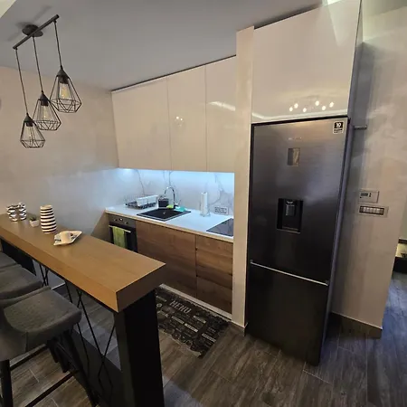 Walk شقة زلاتيبور